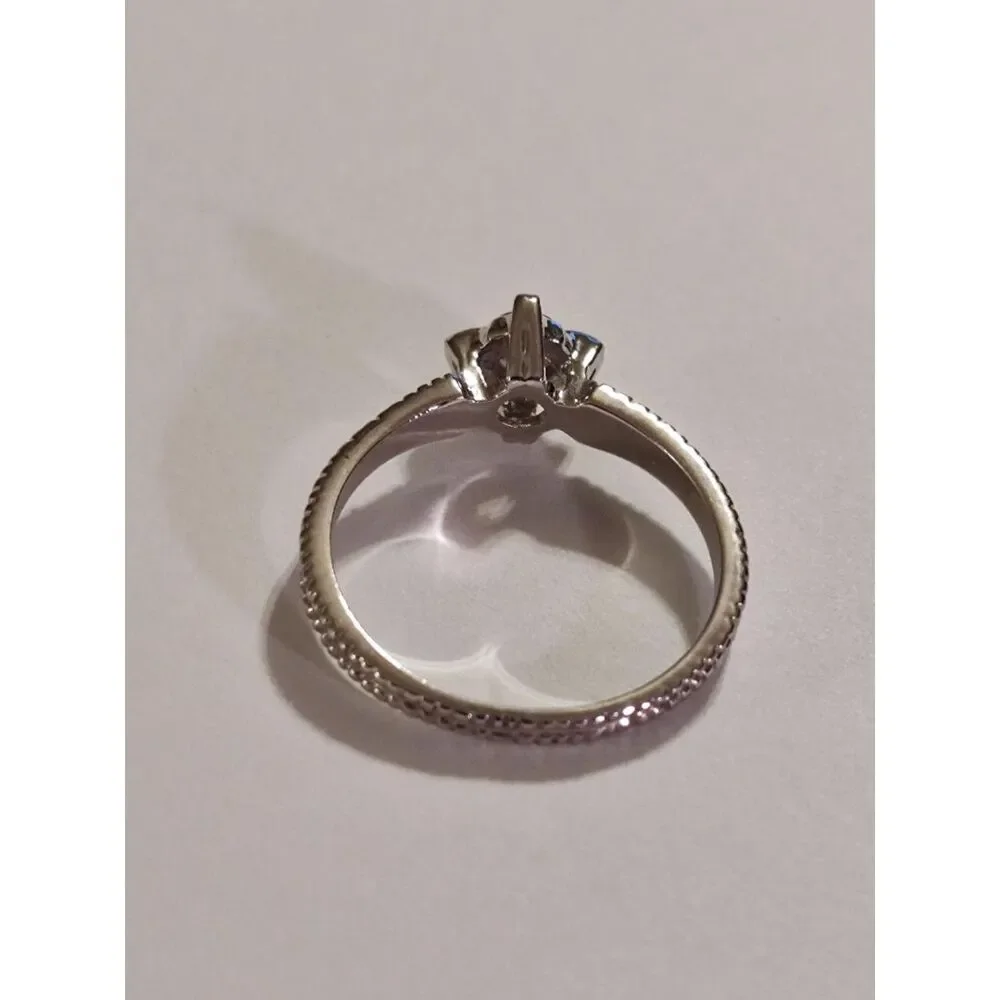 VTG Style Silver Tone Metal Sparkling Clear Glass Stone Sz 8 Solitaire Ring